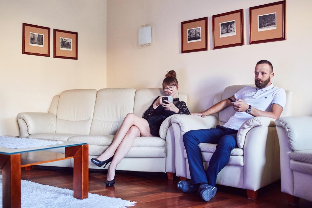 Apartament Krolewski ซานดอเมียร์ช ภายนอก รูปภาพ